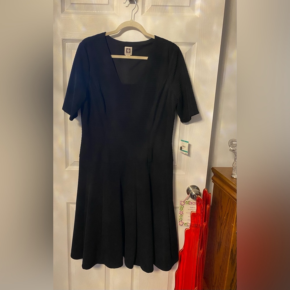 Anne Klein Classic Black Midi Dress